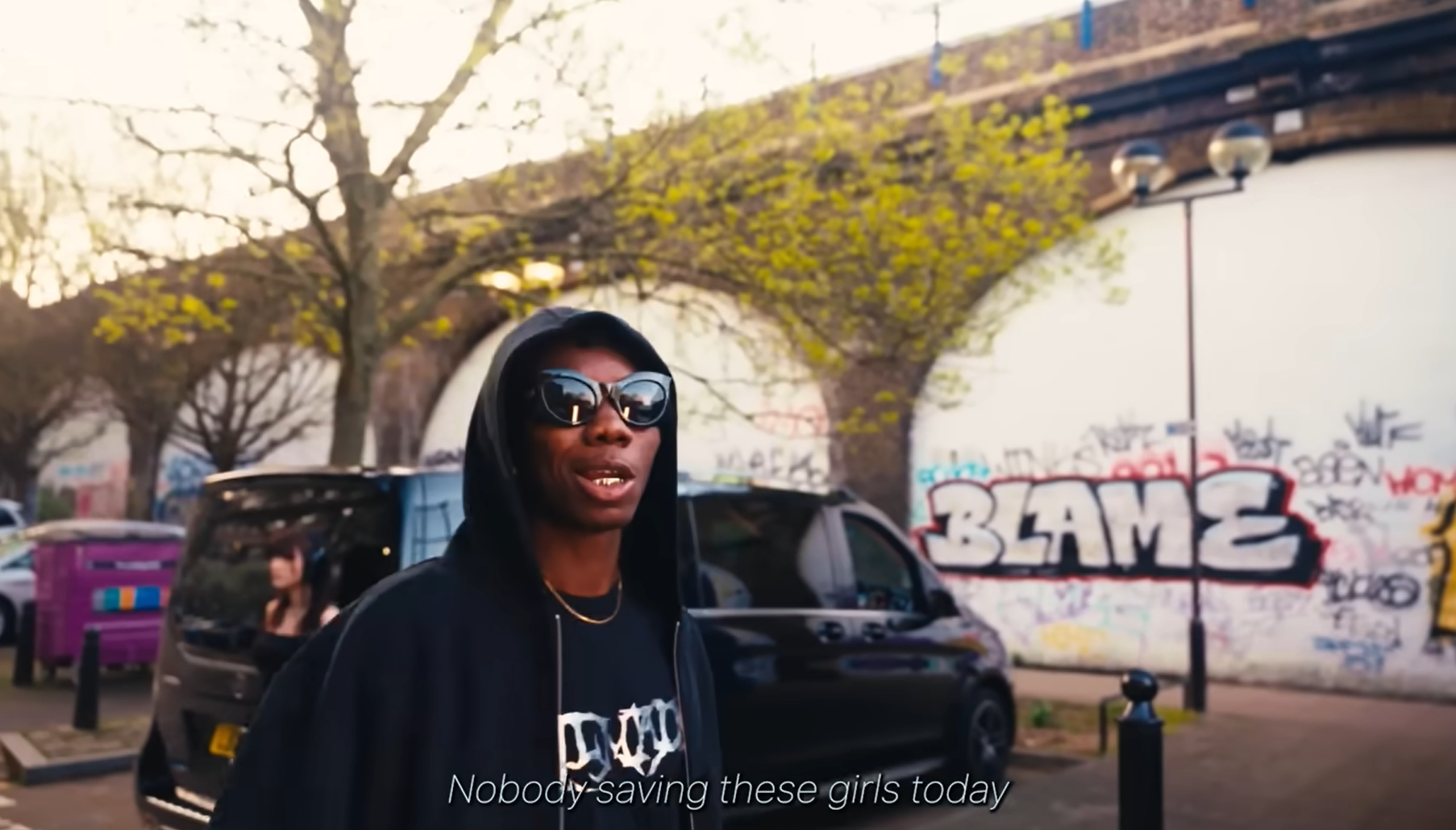Blaqbonez asks, “Where’s the bar?” as He Raises it with Visuals for His Freestyle